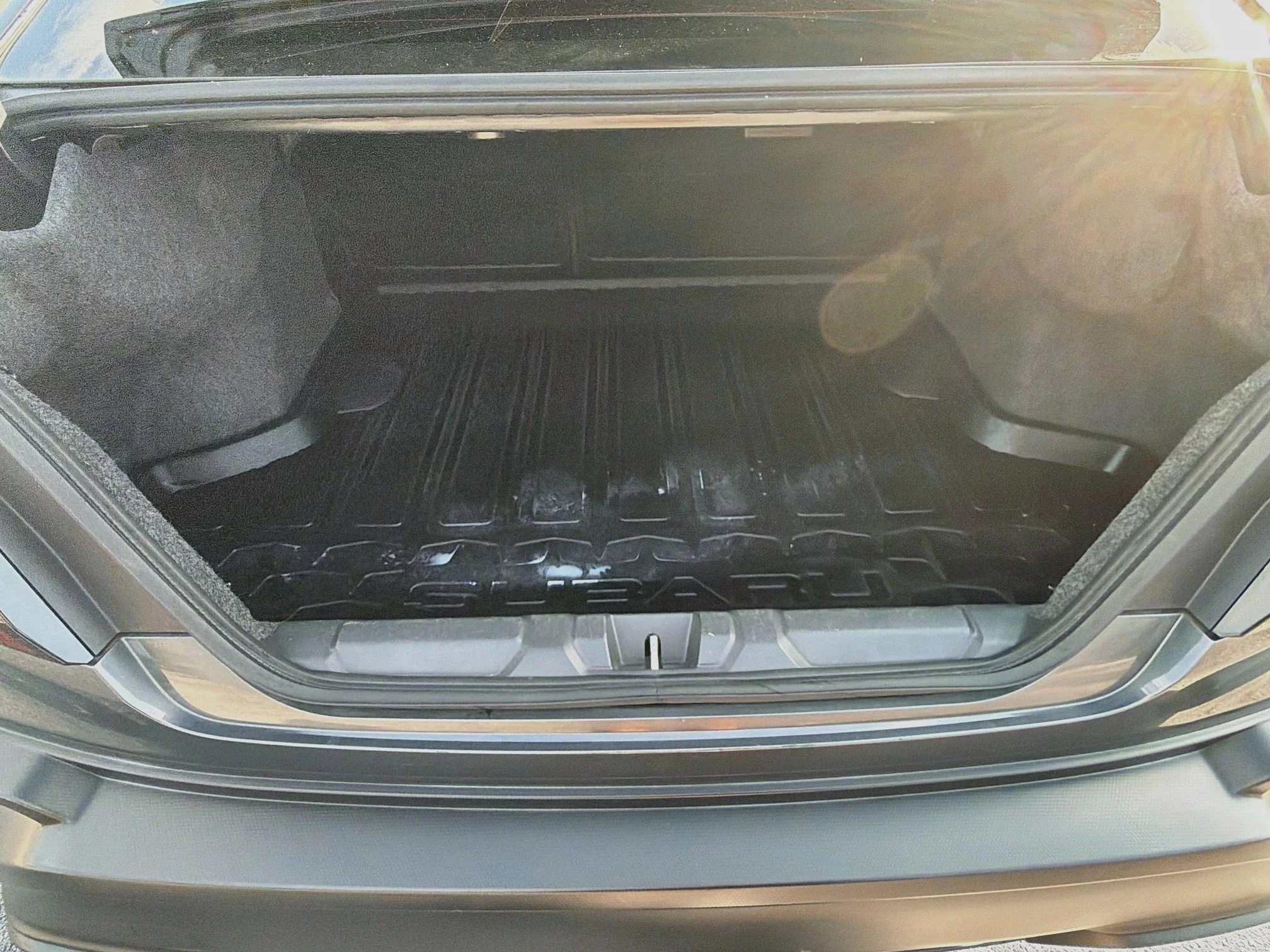Used 2022 Magnetite Gray Metallic Subaru Limited image 12