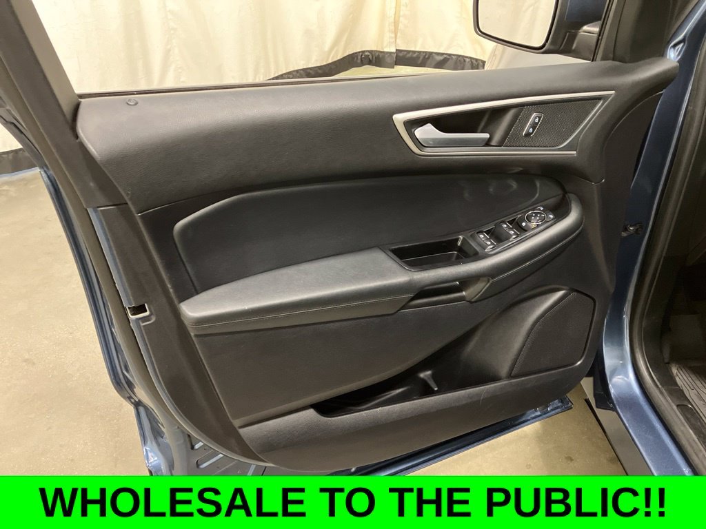 Used 2019 Blue Ford SEL image 9