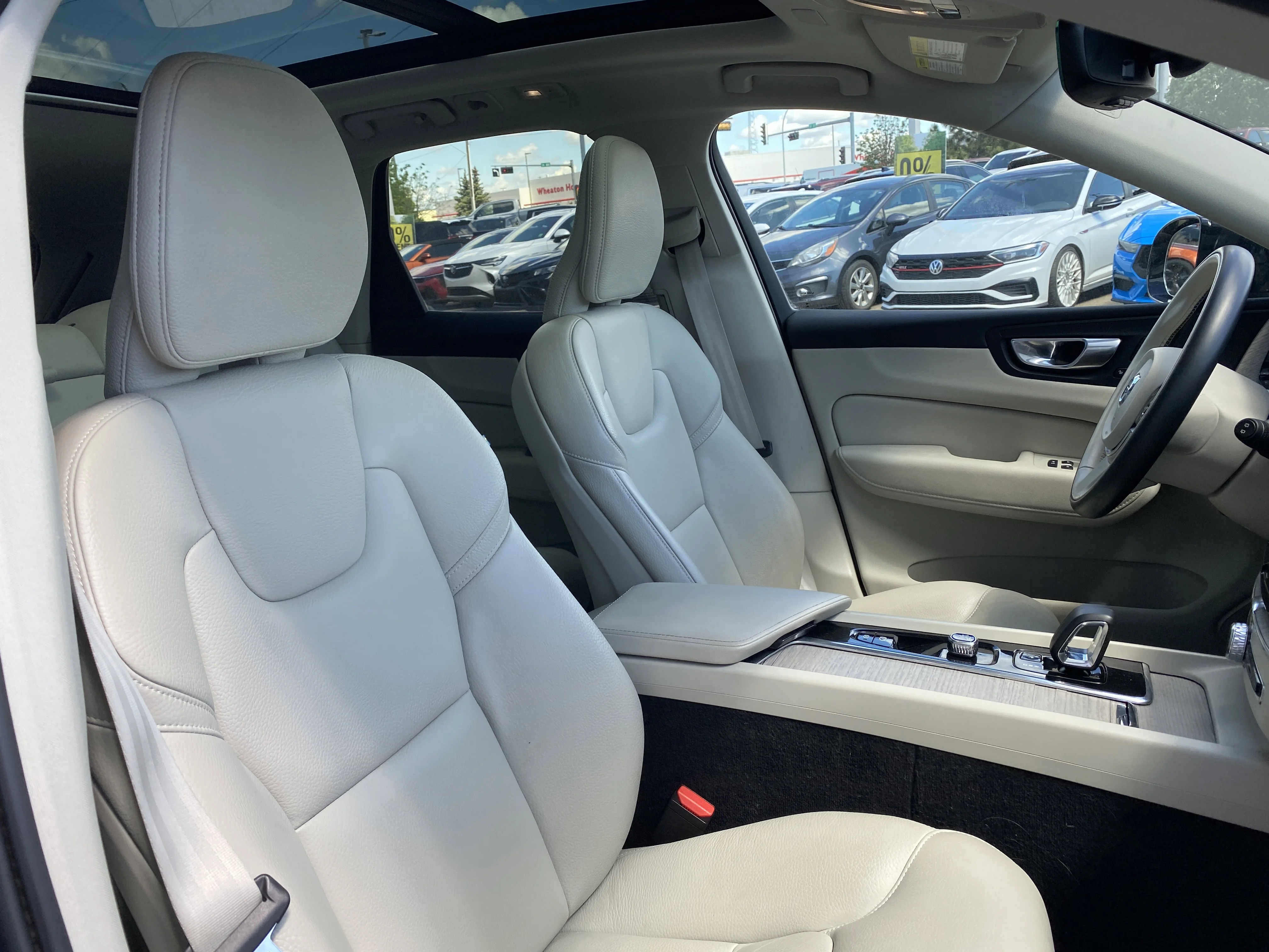 Certified Used 2024 Blue Volvo Plus Dark Theme AWD * 360 CAMERA * PANORAMIC SUNROOF * SAFETY PLUS * image 21