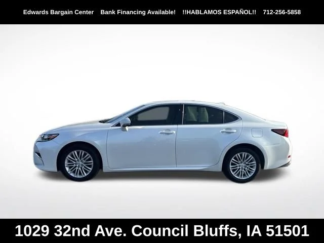 Used 2016 White Lexus 350 image 4