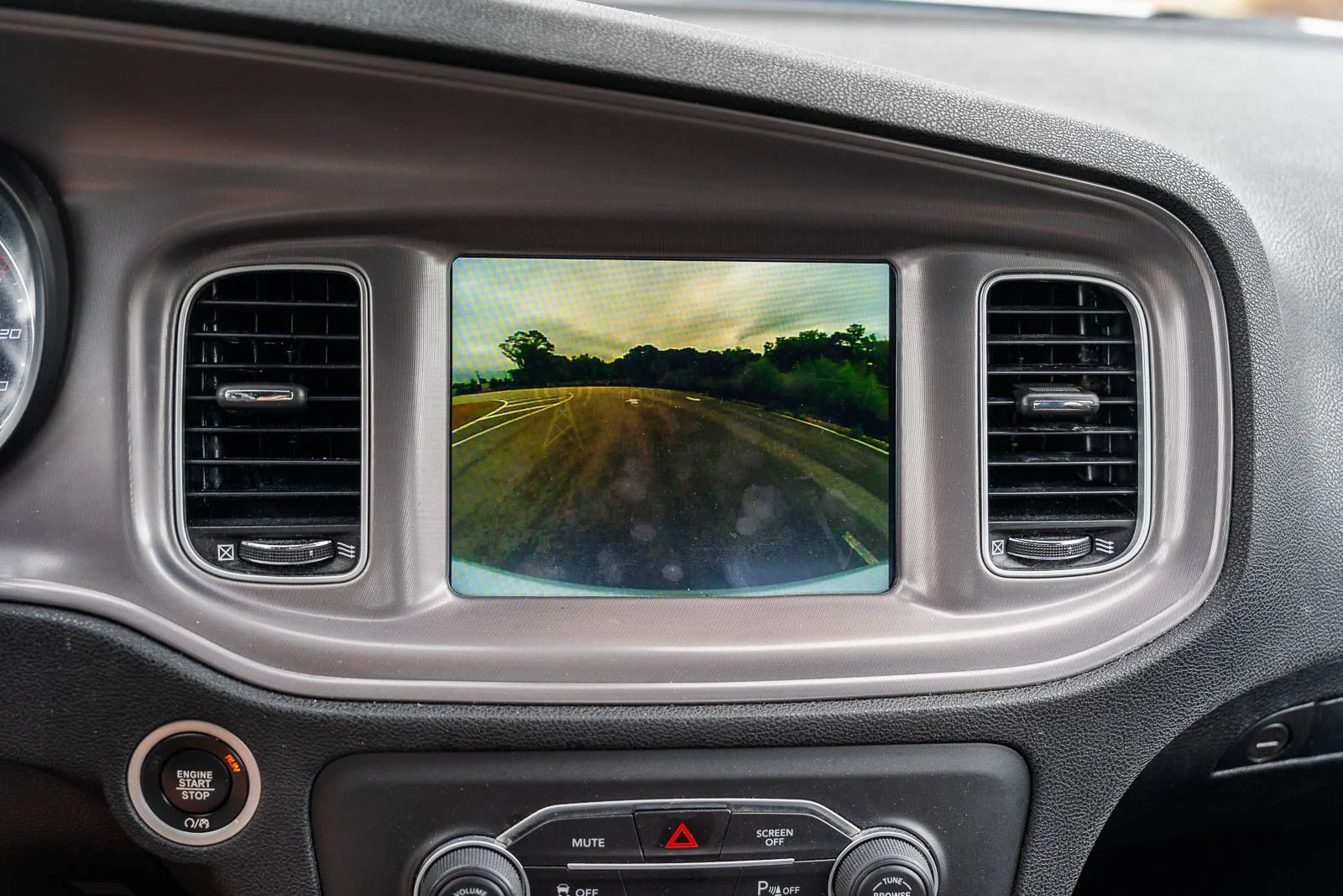 Used 2023 Silver Dodge SXT image 29