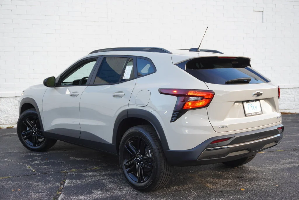 2026 Chevrolet Trax Activ - Photo 10