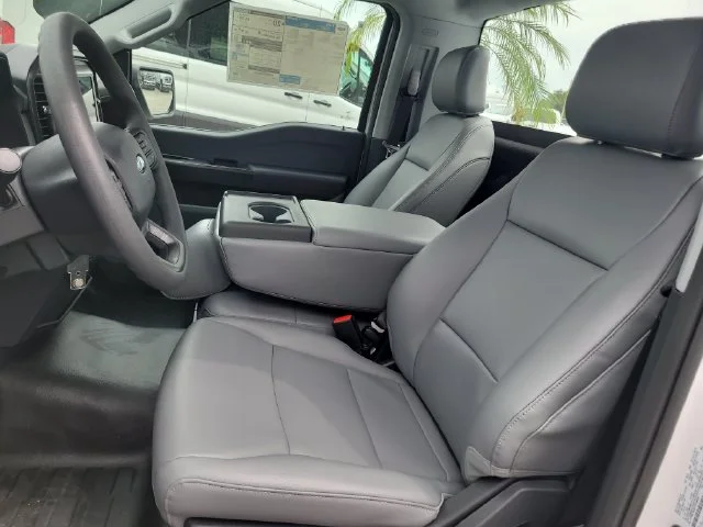 New 2026 Oxford White Ford XL image 13