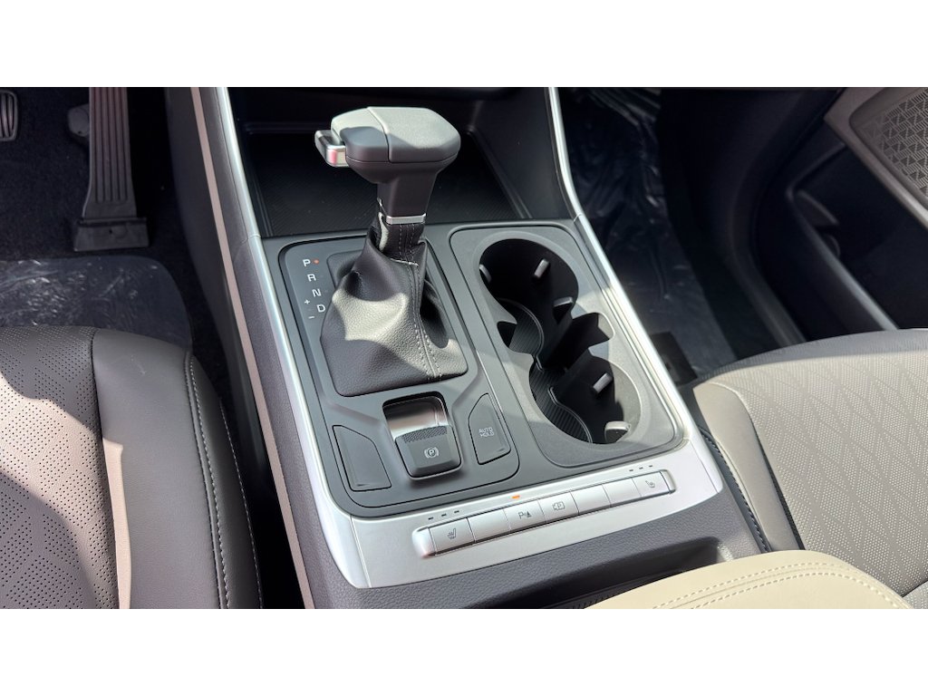 New 2027 Ceramic Silver Kia LXS image 20