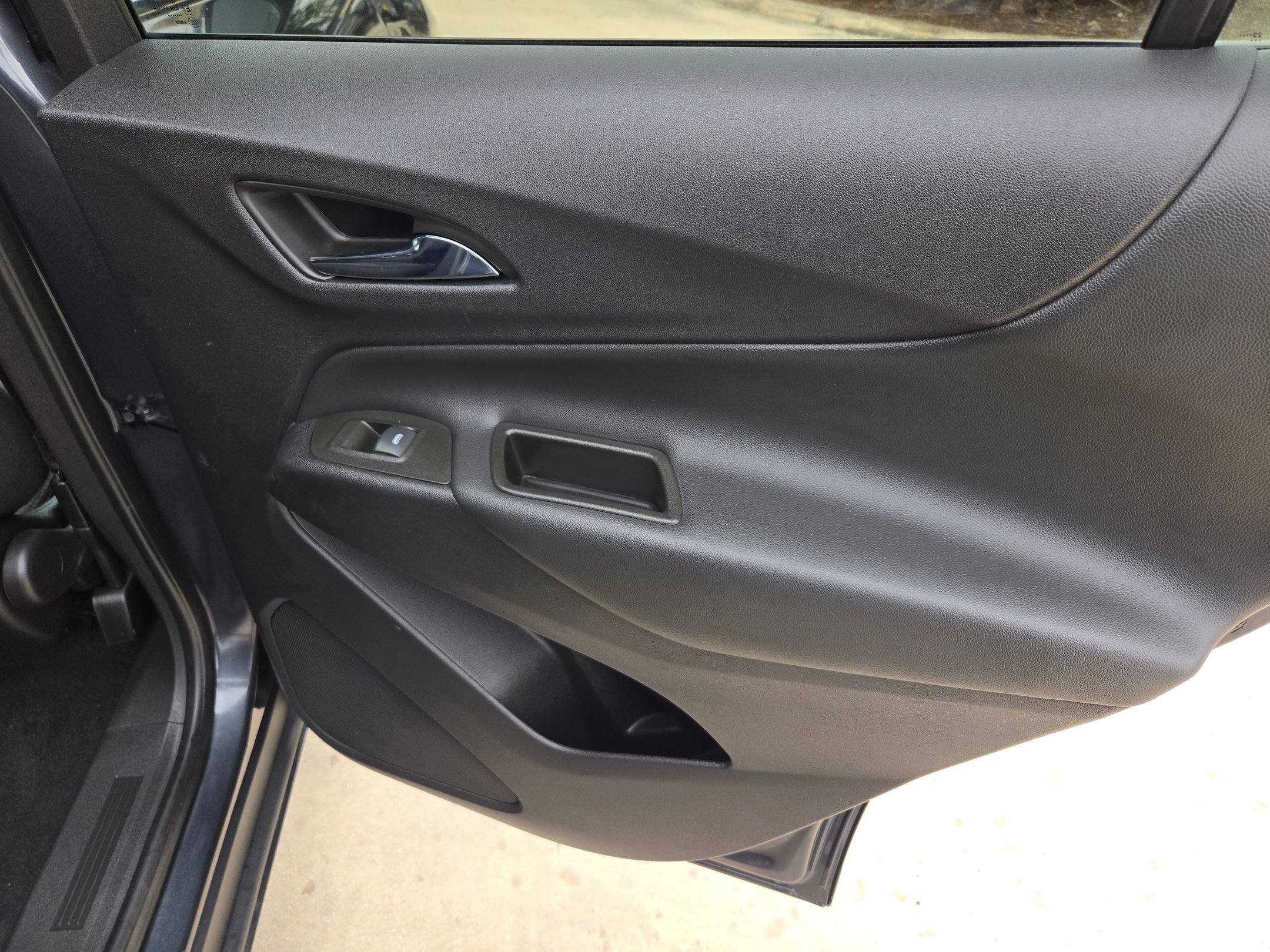 Used 2023 Iron Gray Metallic Chevrolet LT image 26