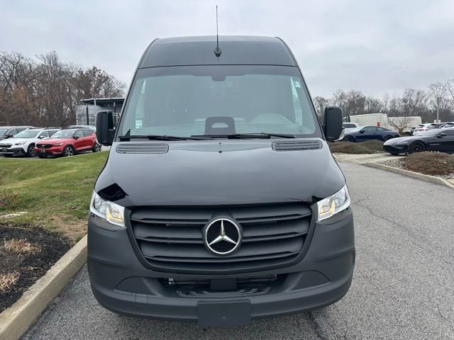 New 2026 Jet Black Mercedes-Benz 4500 image 8