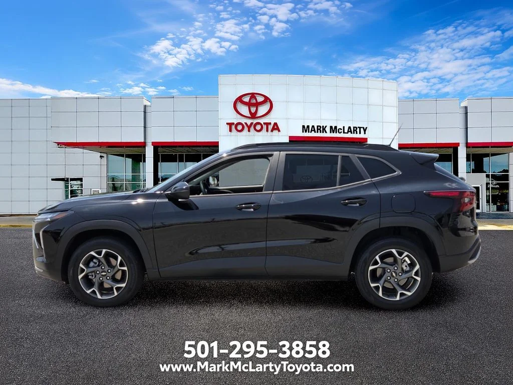 Used 2025 Black Chevrolet LT image 2