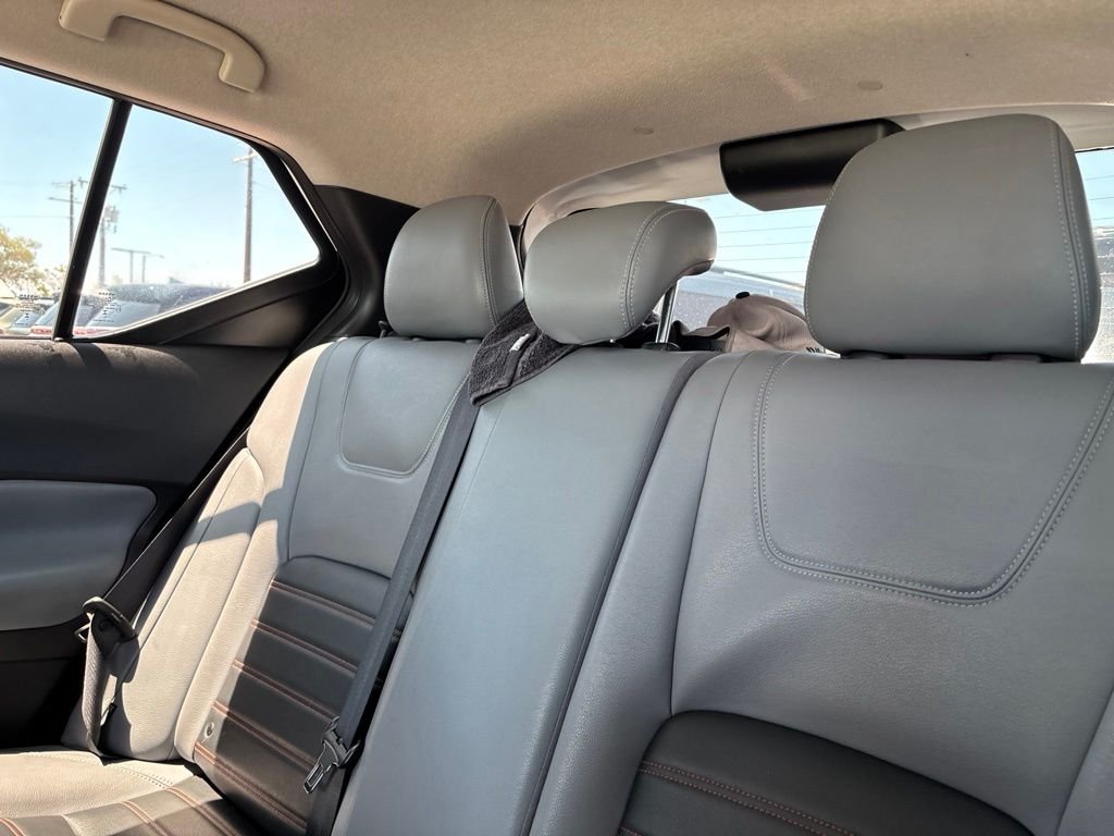 Used 2023 White Nissan SR image 30