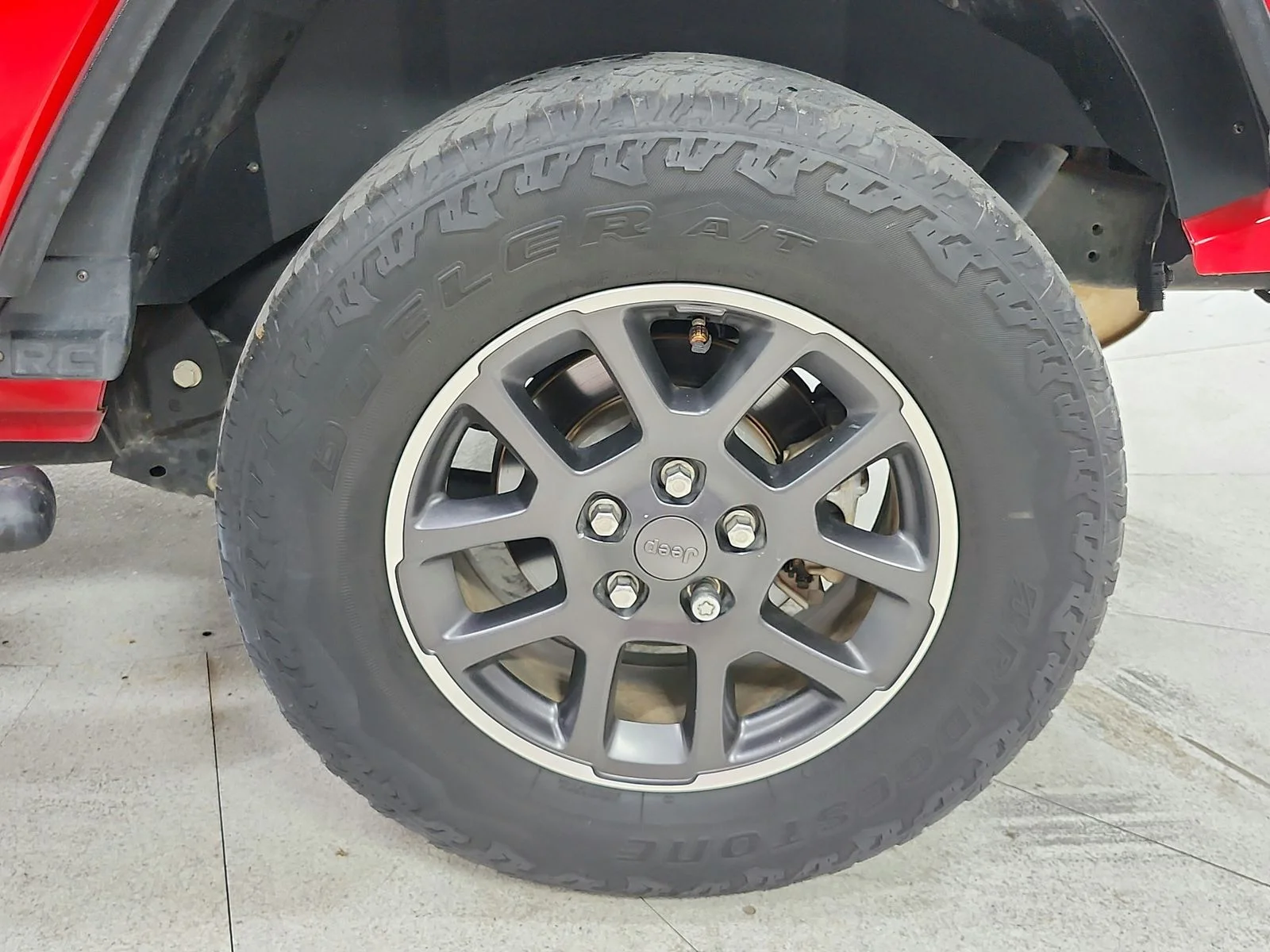 Used 2021 Red Jeep Sport image 14