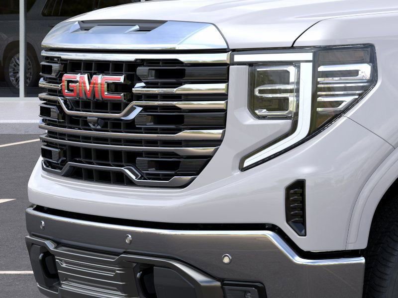 New 2025 GMC Sierra 1500 SLT 4D Crew Cab