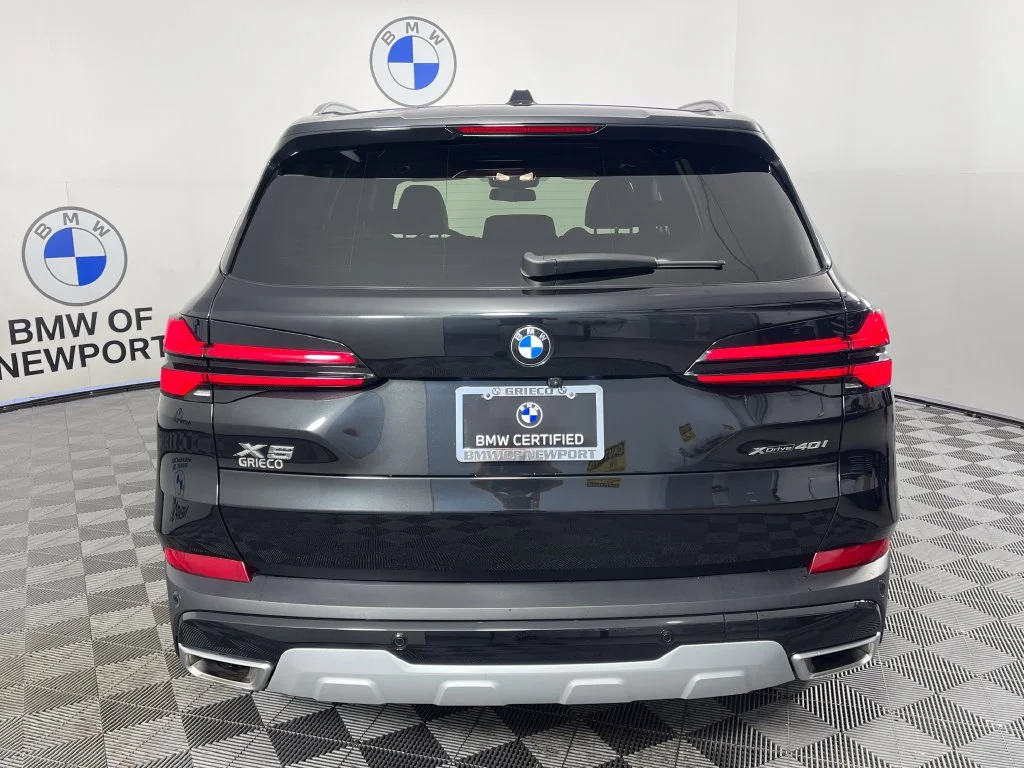 Certified Used 2024 Black Sapphire Metallic BMW xDrive40i image 12