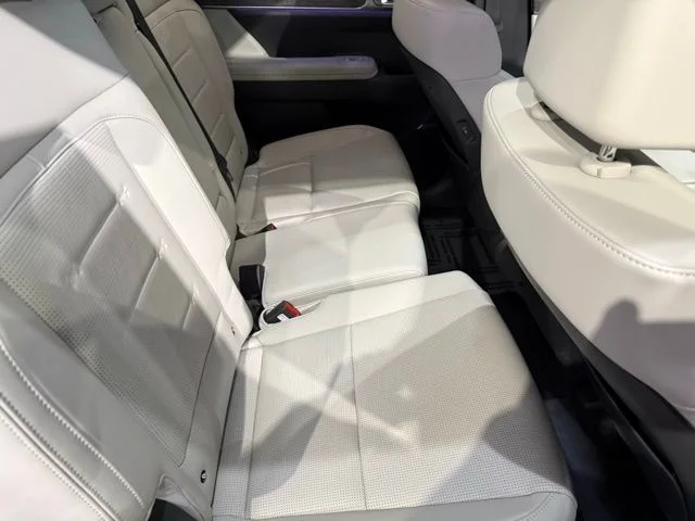2026 Hyundai Santa Fe Limited - Photo 36