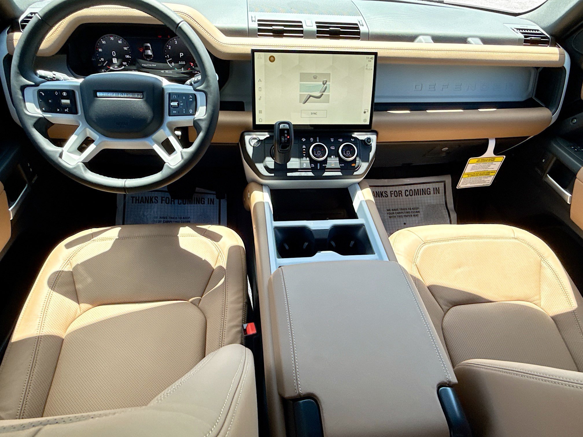 New 2026 Santorini Black Land Rover X-Dynamic SE image 16