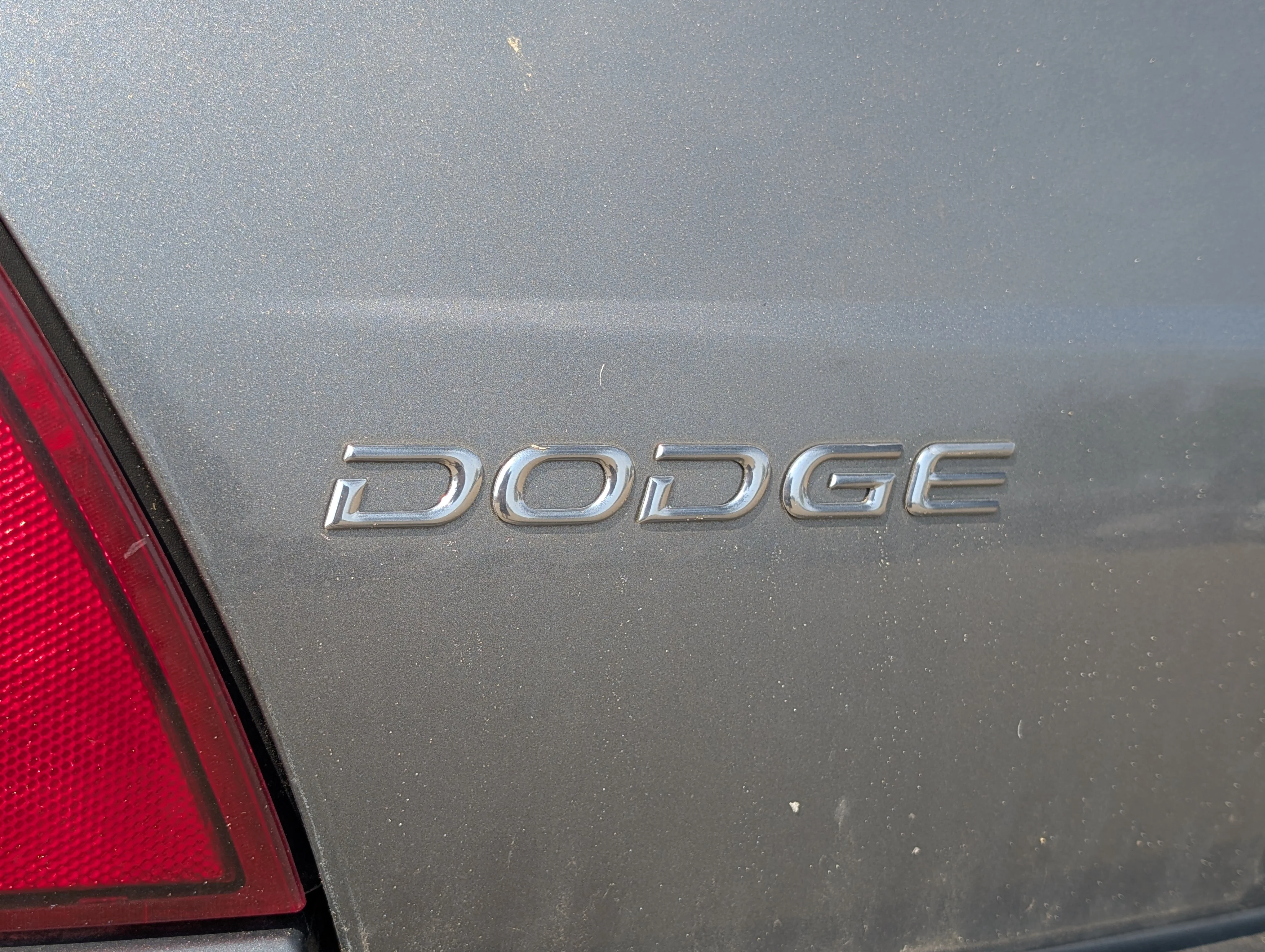 Used 2005 Mineral Gray Metallic Dodge Base image 14