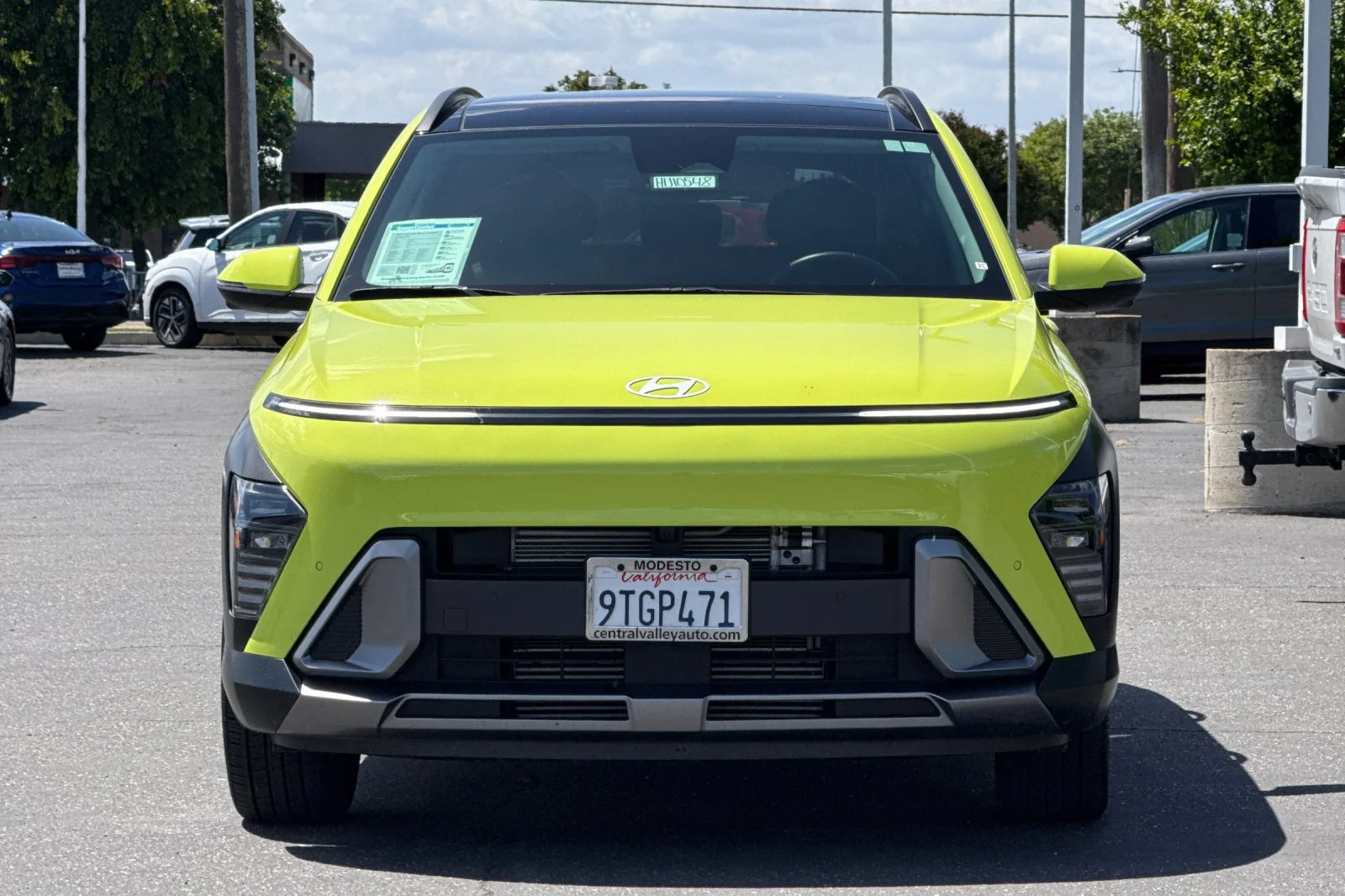 Used 2025 Neoteric Yellow Hyundai Limited image 9