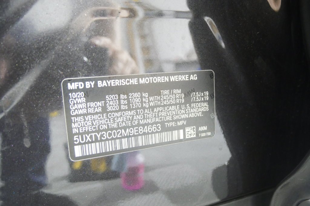 Used 2021 Dark Graphite Metallic BMW sDrive30i image 26