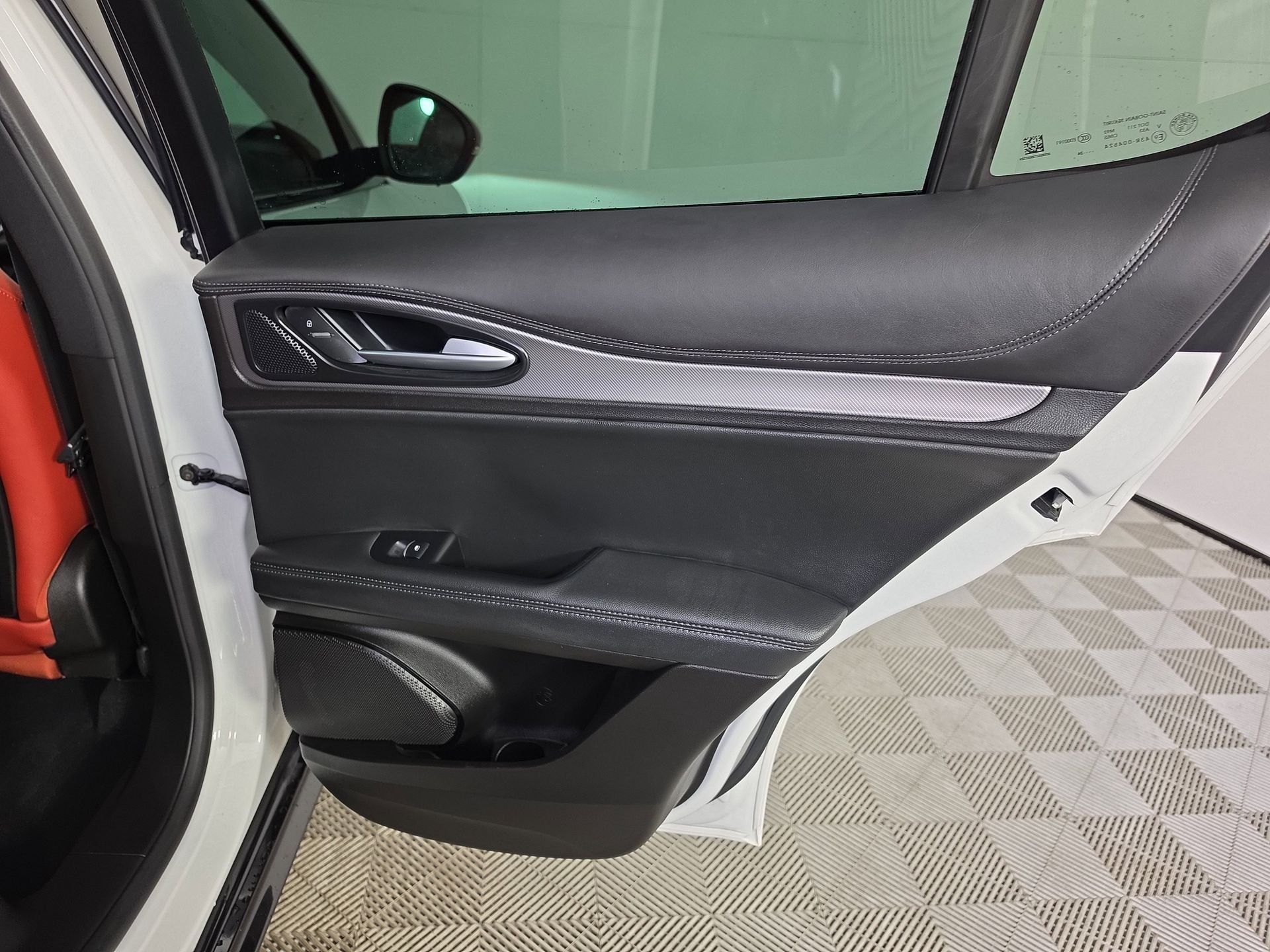 Used 2024 White Alfa Romeo Veloce image 40