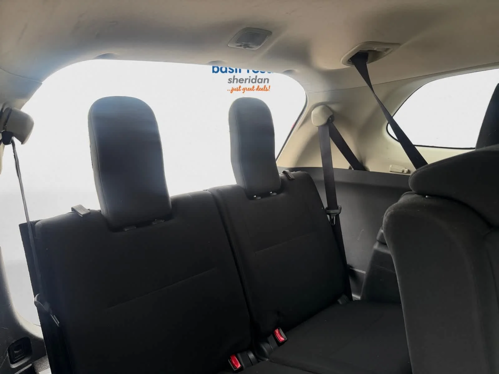 Used 2017 Labrador Black Pearl Mitsubishi ES image 24