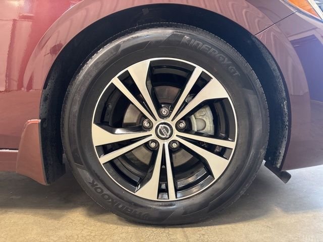 Used 2020 Rosewood Metallic Nissan SV image 11