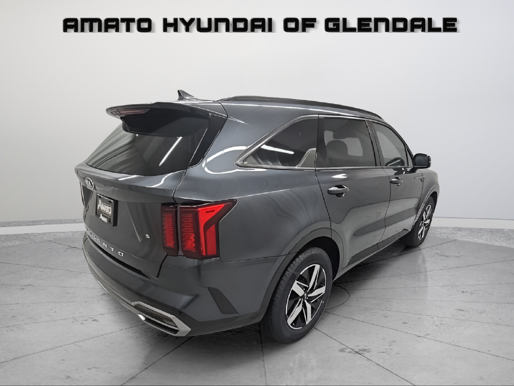 Used 2021 Gray Kia S image 13