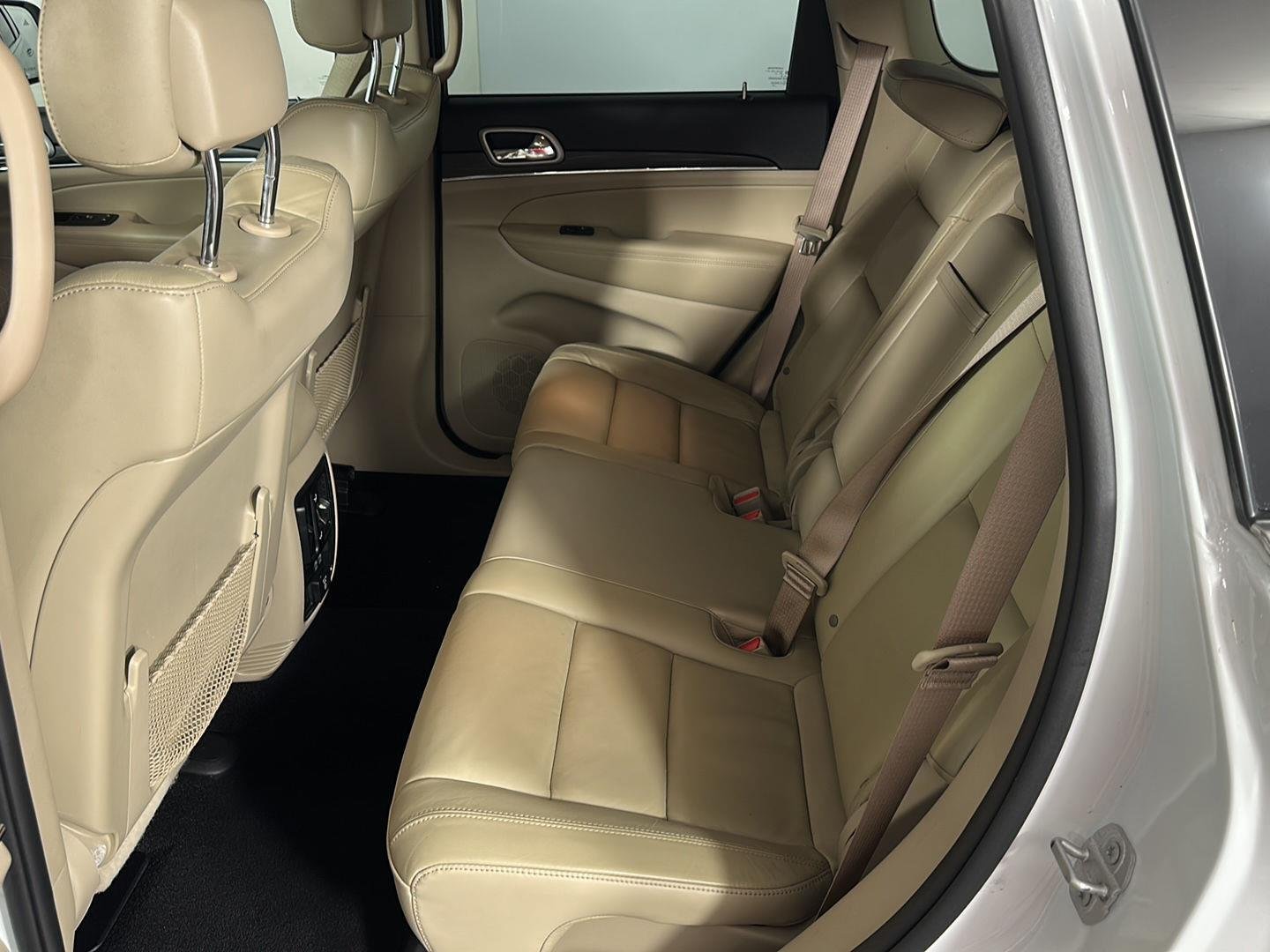 Used 2021 Bright White Clearcoat Jeep Limited image 17