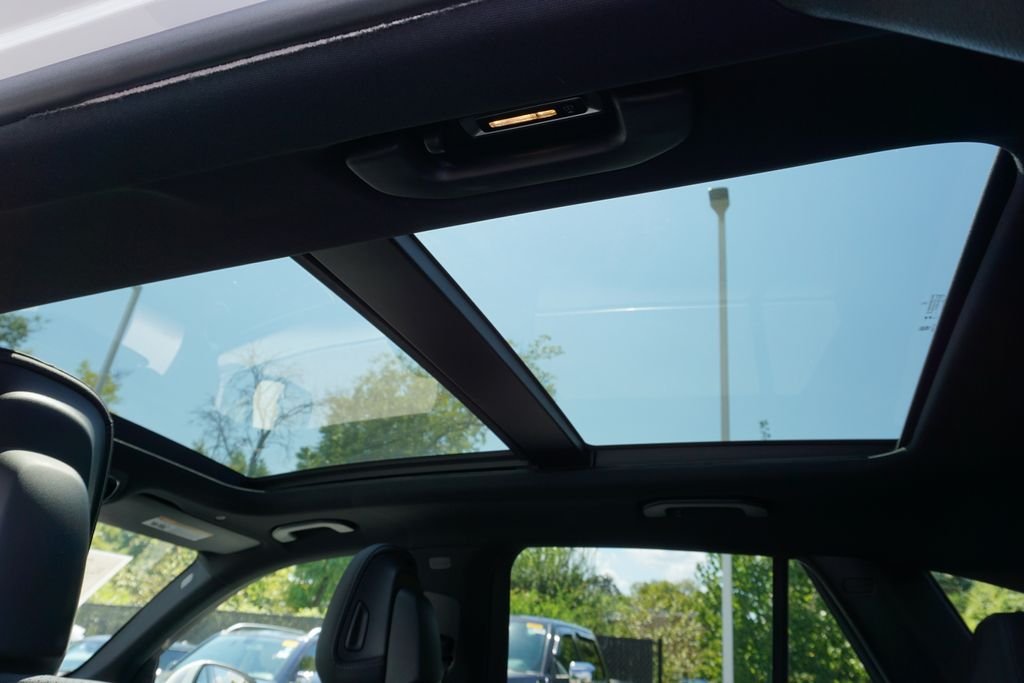2025 Mercedes-Benz GLC Base - Photo 25