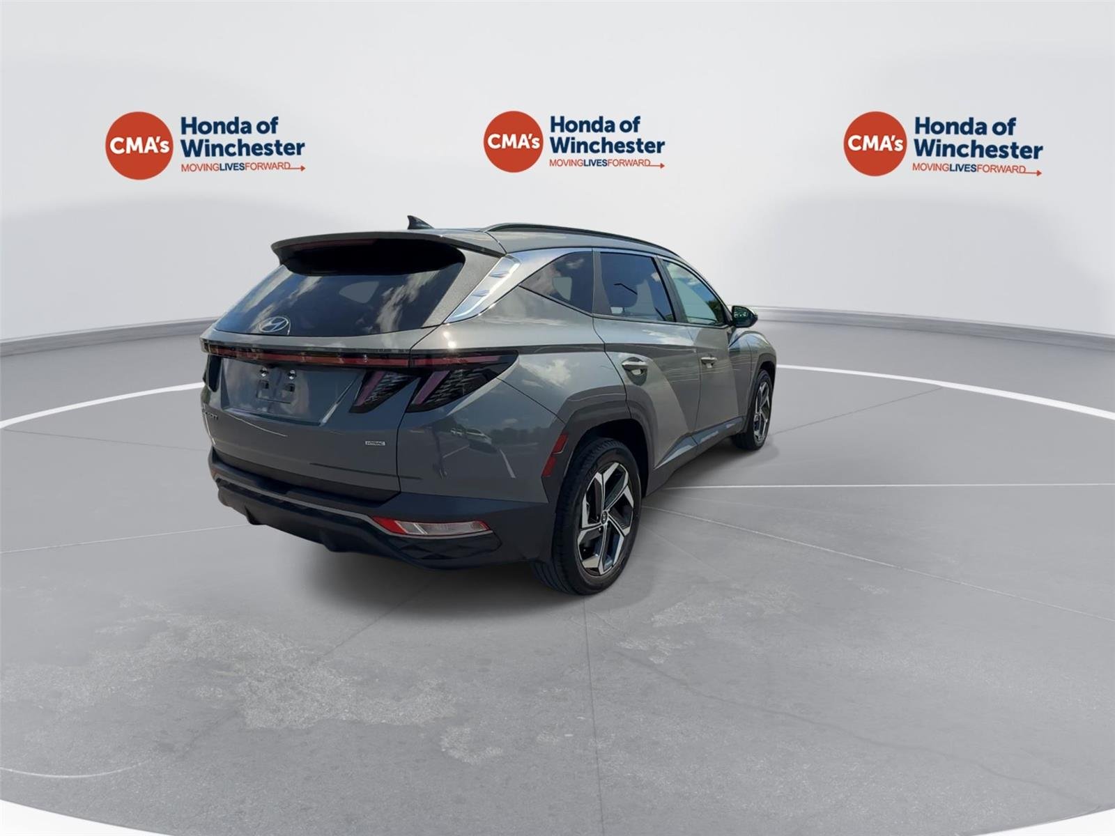 Used 2024 Hampton Gray Hyundai SEL image 7