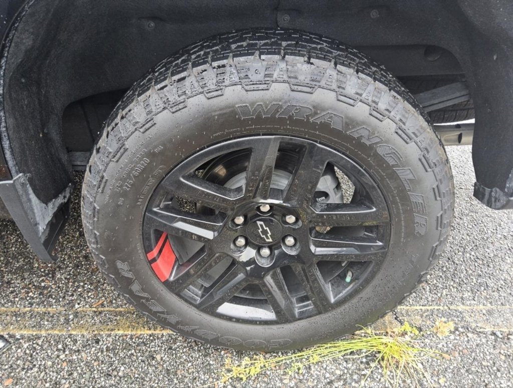 Used 2025 Black Chevrolet RST image 6