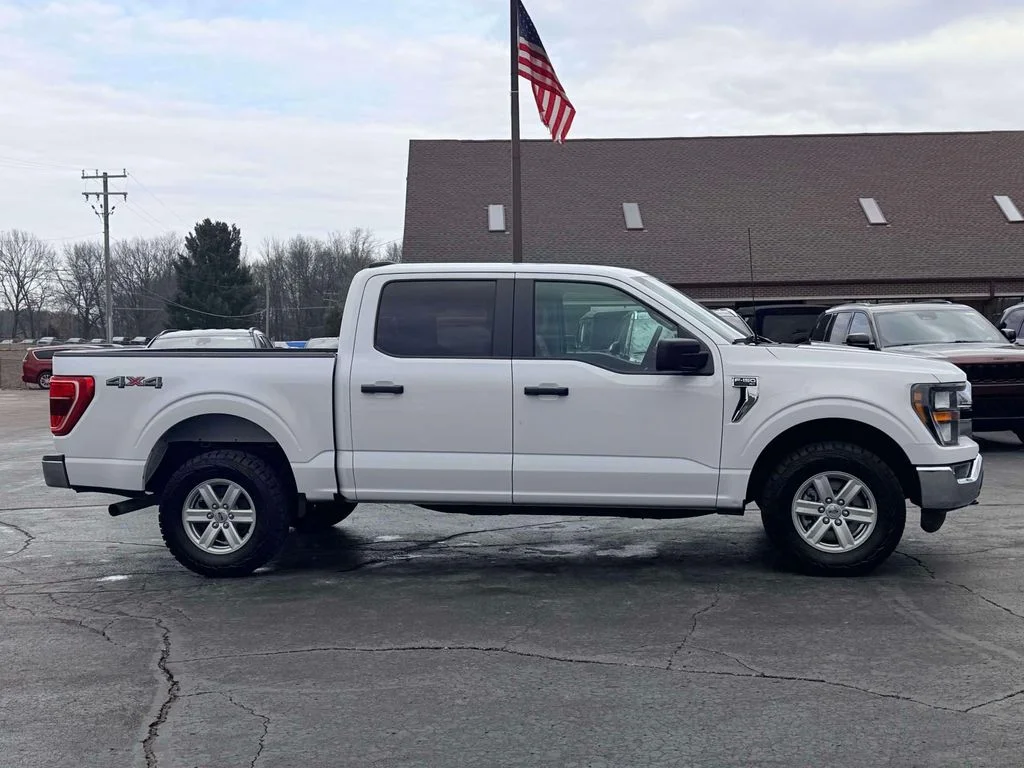 Used 2023 White Ford XLT image 8