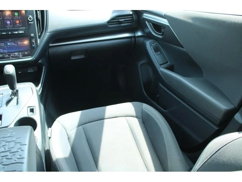 Used 2024  Subaru  image 16