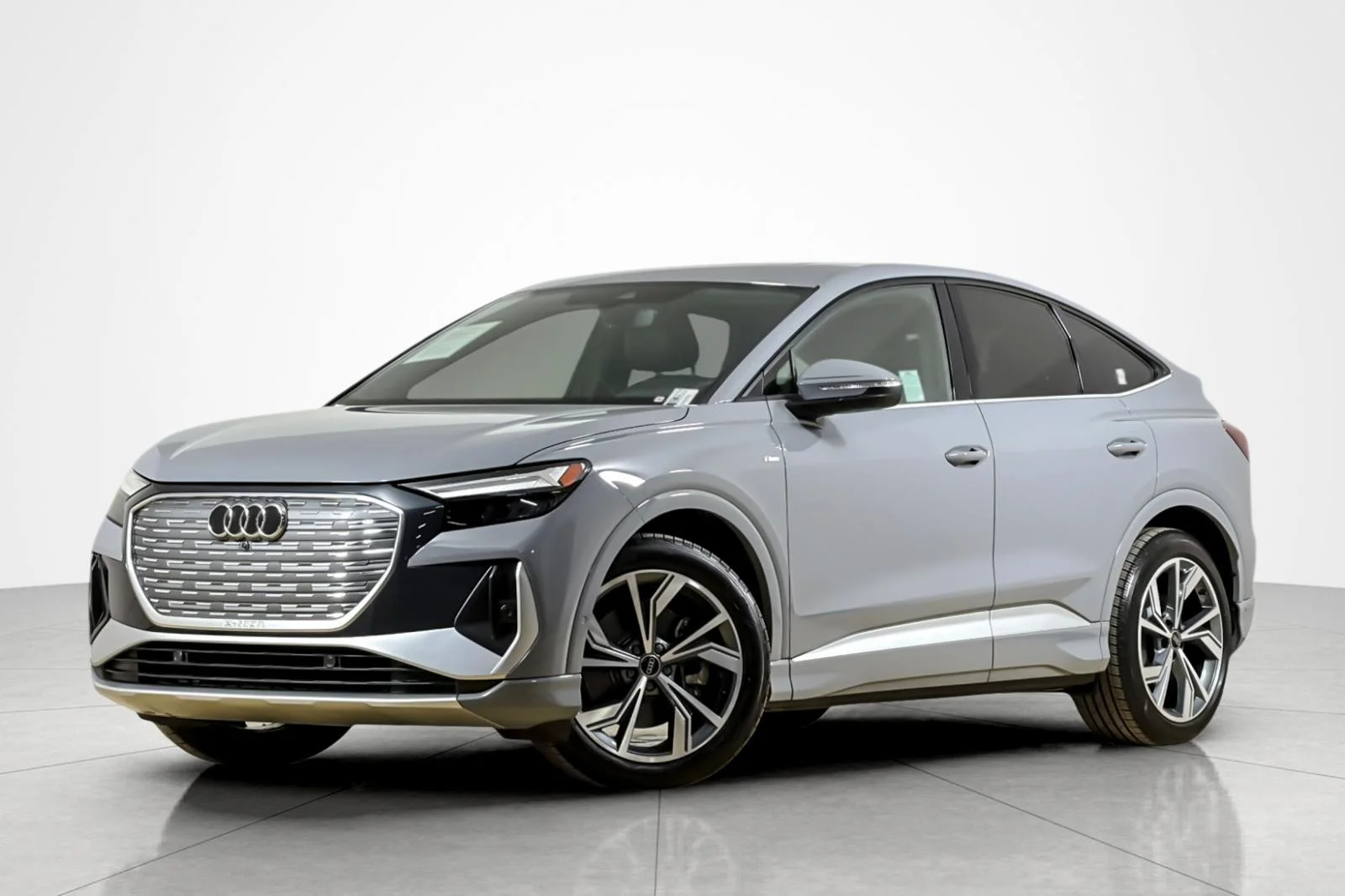 2024 Audi Q4 Sportback e-tron Premium Plus