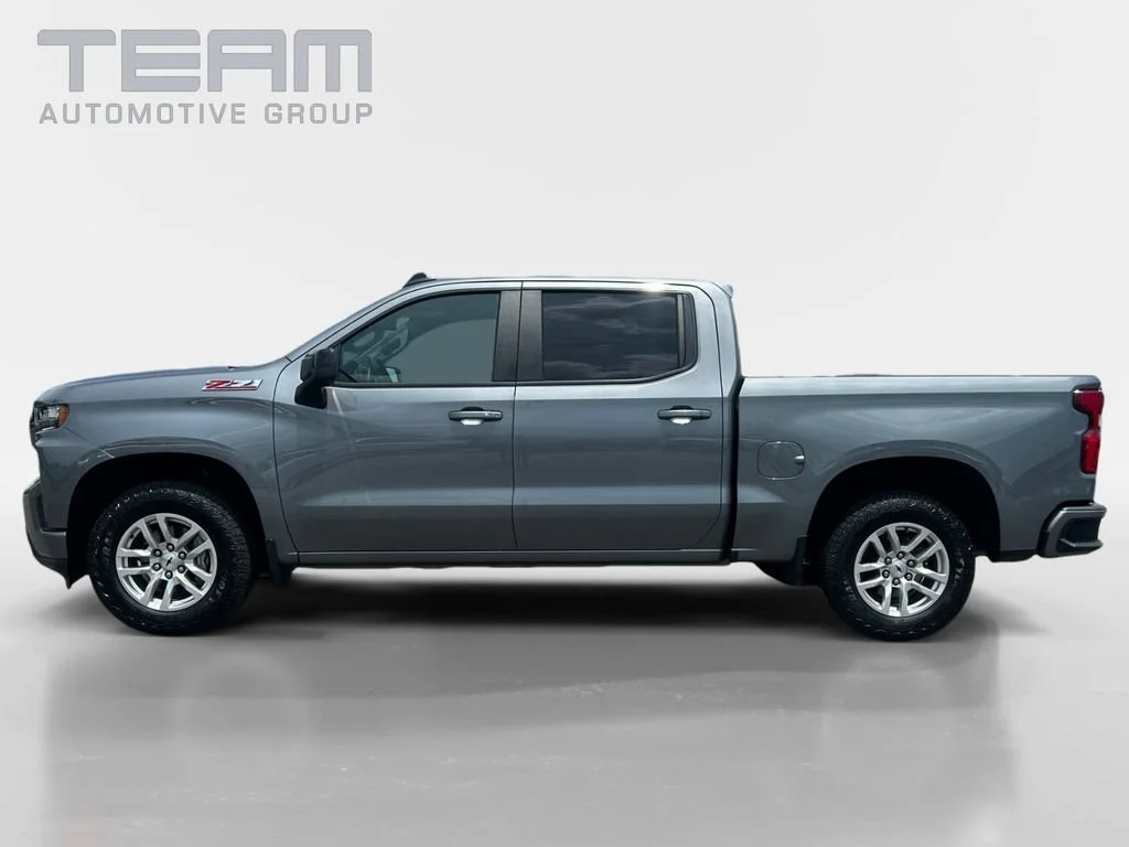 Used 2021 SATIN STEEL METALLIC Chevrolet RST image 4