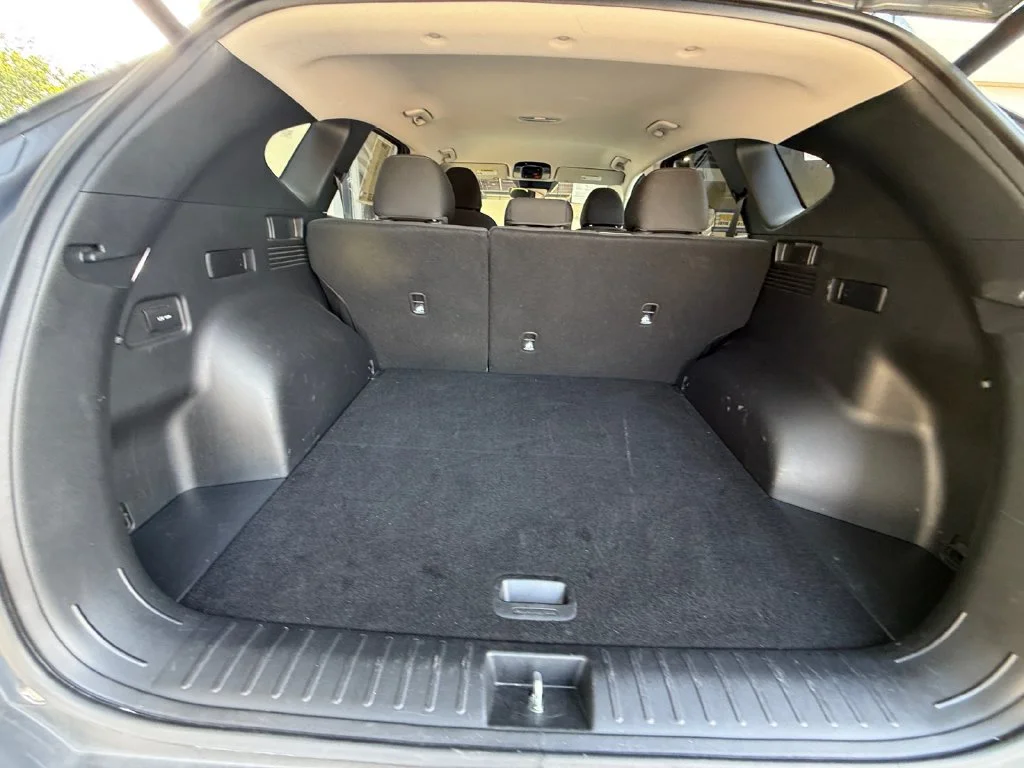Used 2025 Gray Hyundai SEL image 19