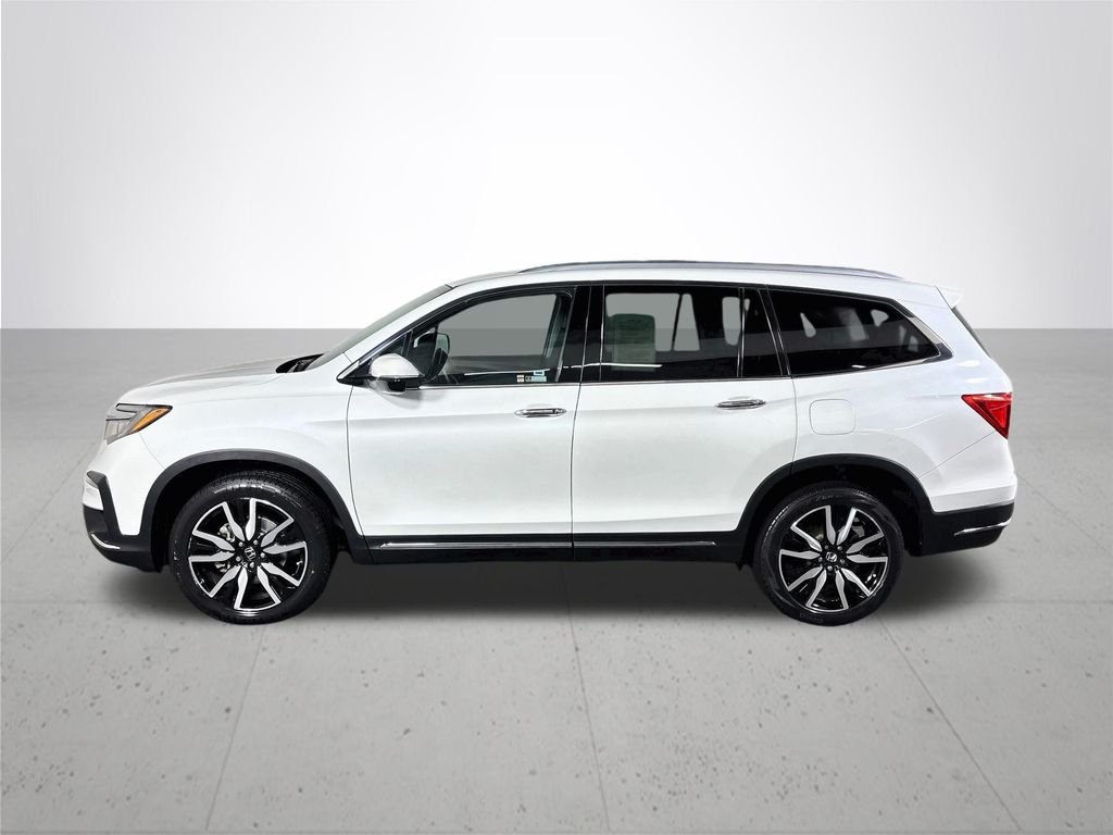 Used 2022 White Honda Touring image 9