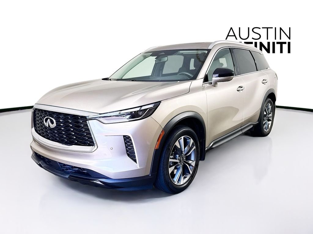 2023 Infiniti QX60 Luxe photo 3
