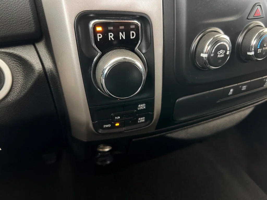 Used 2019 White Ram Warlock image 31