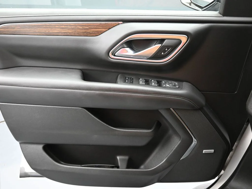 Used 2022 Beige Chevrolet High Country image 19