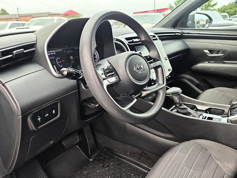 Used 2024 Hampton Gray Hyundai SEL image 16