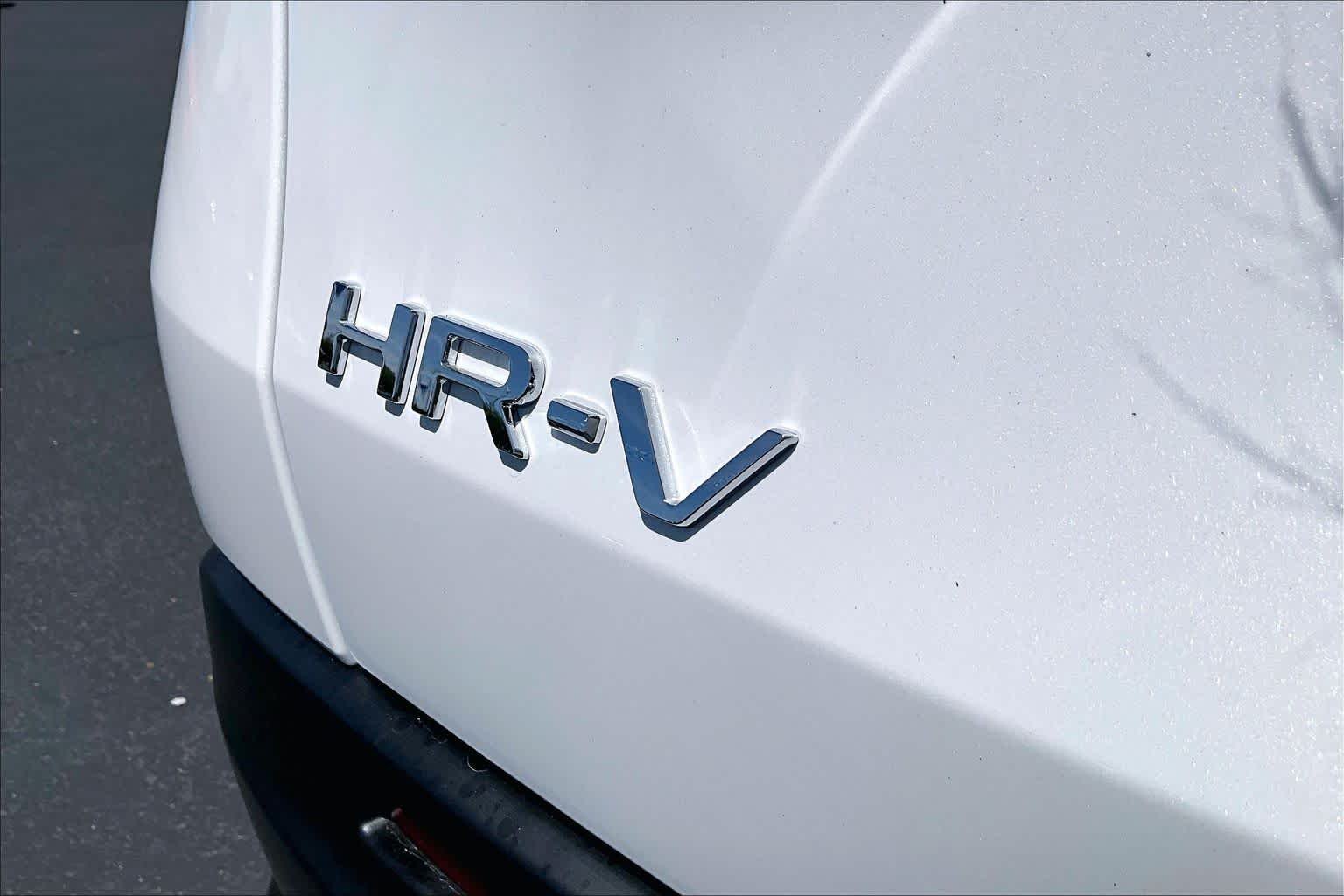 New 2027 Platinum White Pearl Honda LX image 15