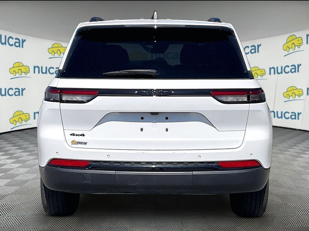 Used 2025 Bright White Clearcoat Jeep Altitude X image 5