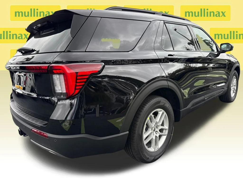 New 2026 Black Ford Active image 16