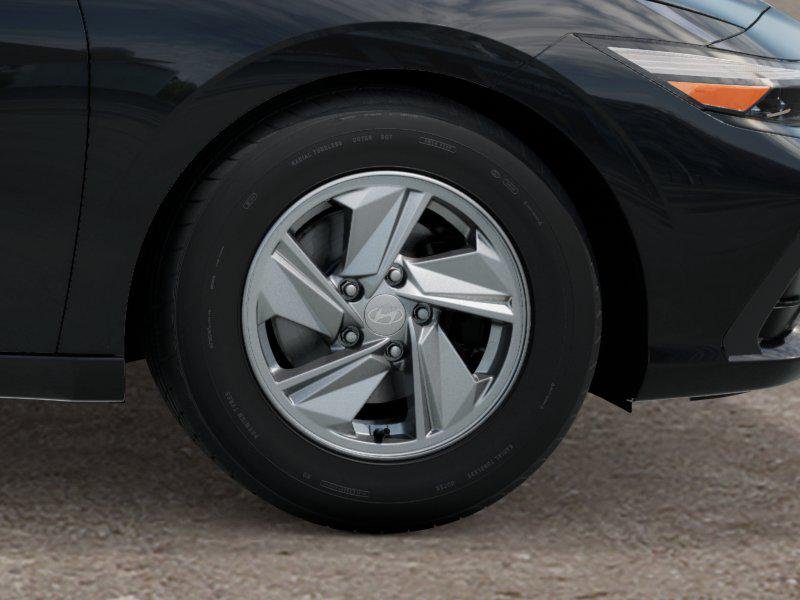 New 2026 Abyss Black Hyundai SE image 8