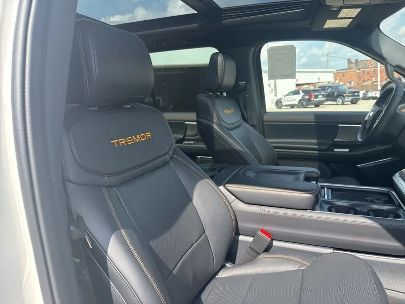 New 2025 Star White Metallic Tri-Coat Ford TREMOR® image 21