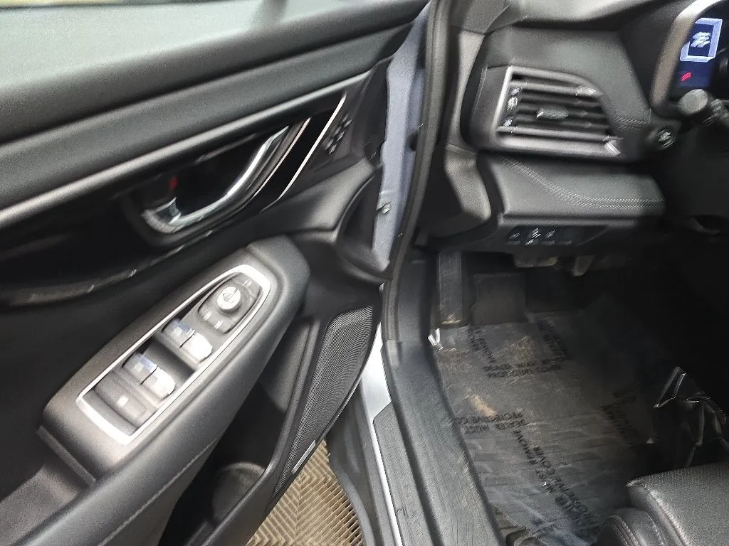 Used 2023 Ice Silver Metallic Subaru Touring XT image 28