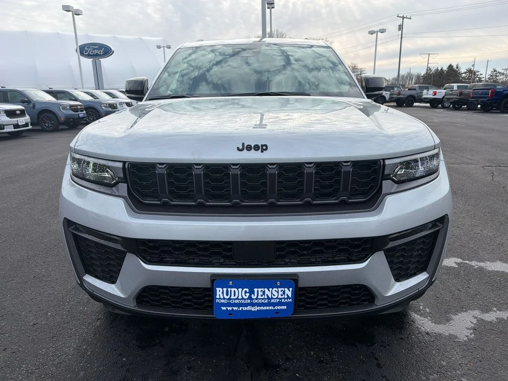 New 2026 Silver Jeep Limited image 8