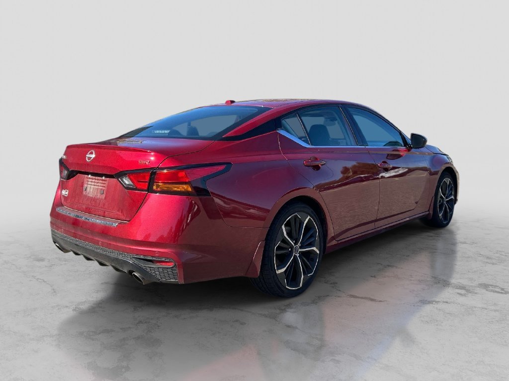 Used 2023 Red Nissan 2.5 SR image 5
