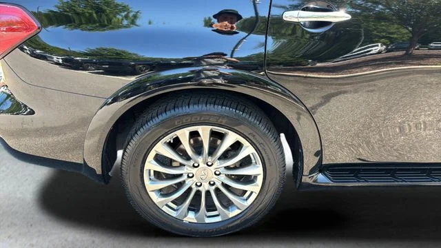 Used 2017 Black INFINITI Base image 41