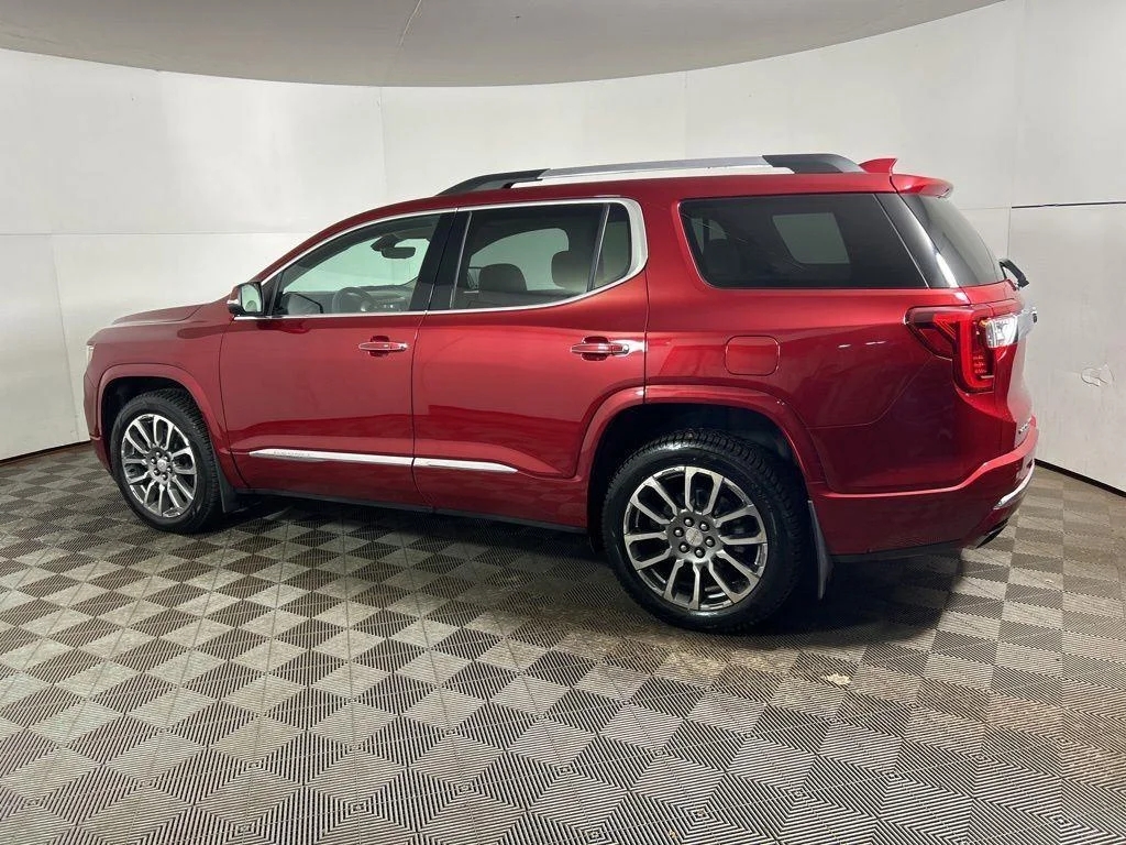 Used 2021 Cayenne Red GMC Denali image 10