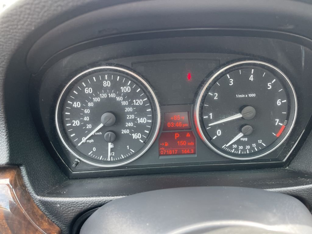 Used 2006 Black BMW 330xi image 17