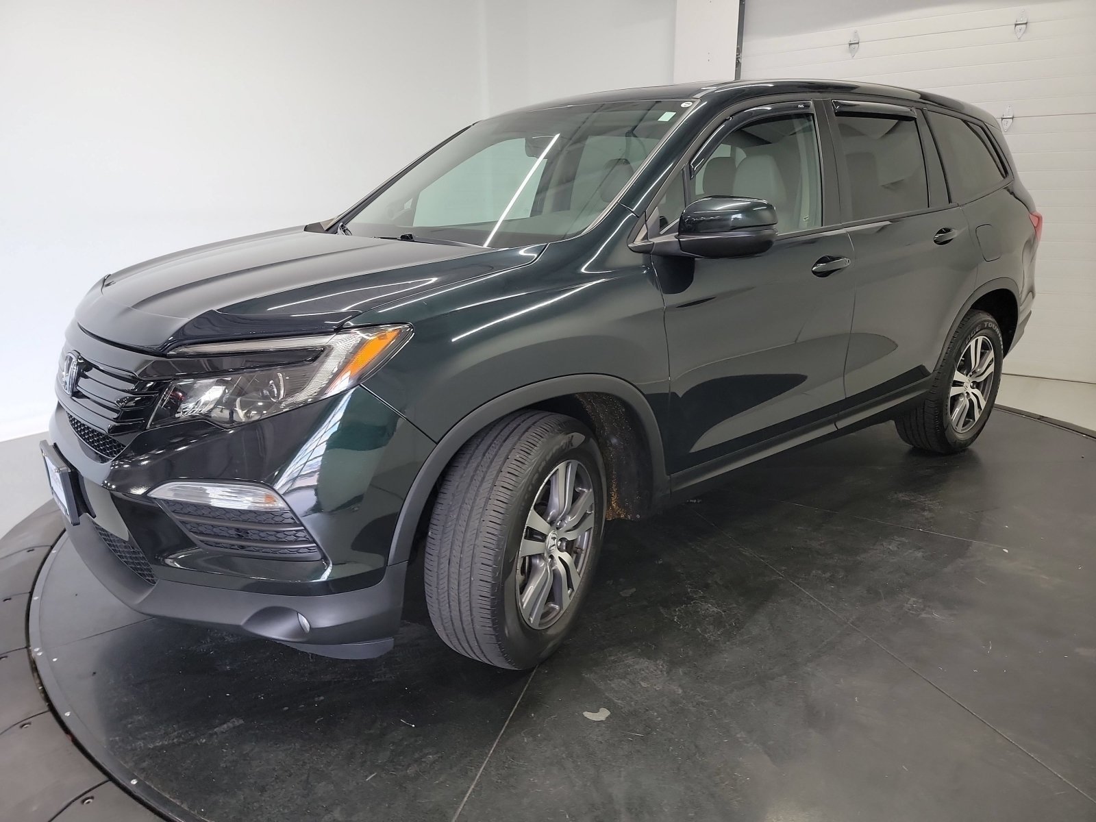 Used 2016 Black Forest Pearl Honda EX-L image 3